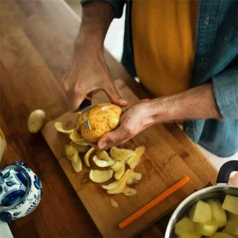 FISKARS Schälmesser gebogen "Functional Form" Klingenlänge 6,8 cm FISKARS Schälmesser Gebogen "Functional Form" Klingenlänge 6,8 Cm -FISKARS Shop 42704953 2