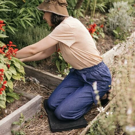 FISKARS® Solid™ Kniepolster Schwarz FISKARS® Solid™ Kniepolster Schwarz -FISKARS Shop 59006556 2